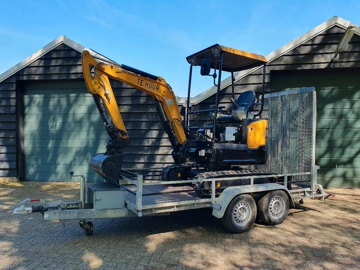 Minigraver Sany SY16C incl. oprij aanhanger, Zakelijke goederen, Machines en Bouw | Kranen en Graafmachines, Graafmachine, Ophalen