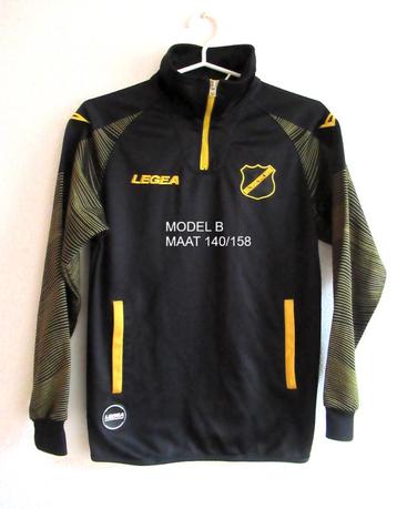 (11) Nac/Breda - Officiéle spelers Sweater en Trainingspak beschikbaar voor biedingen