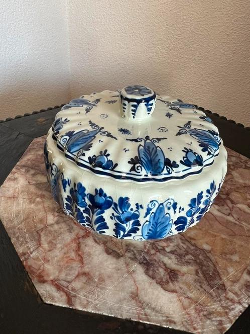 Bonbonniere snoeppot delftsblauw porceleyne fles 11,5 cm dia, Antiek en Kunst, Antiek | Keramiek en Aardewerk, Ophalen of Verzenden