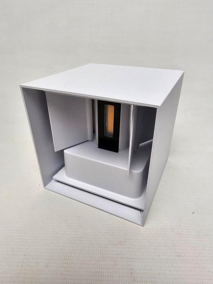 Witte Vierkante LED Wandlamp 6w, Huis en Inrichting, Lampen | Wandlampen, Nieuw, Kunststof, Metaal, Ophalen