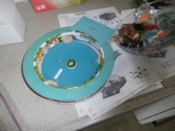 FALLER bouw project -huizen Zwembad HO, Hobby en Vrije tijd, Modeltreinen | H0, Zo goed als nieuw, Brug, Tunnel of Gebouw, Gelijkstroom of Wisselstroom