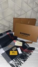 Burberry Sjaal - Nieuwstaat, Ophalen of Verzenden, Zo goed als nieuw, Overige maten, Sjaal