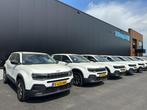 Jeep AVENGER Altitude 54 kWh 19STUKS - 395WLTP|APPLE CARPLAY, Auto's, Jeep, Stof, Gebruikt, Zwart, 156 pk