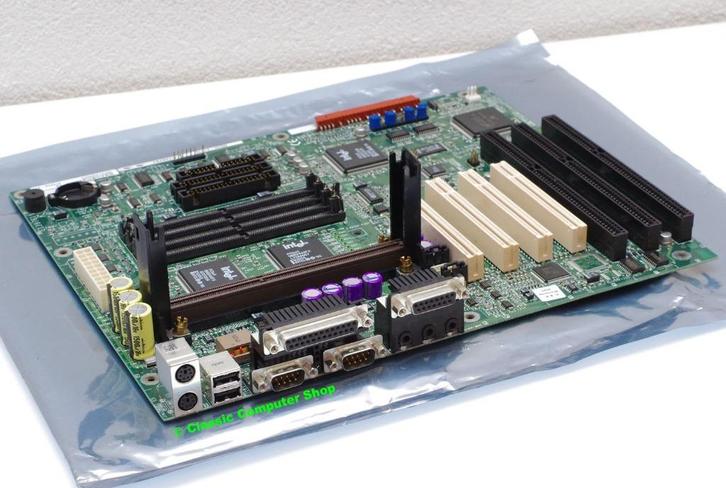 Diverse oude moederborden (slot 1, socket 370 e.d.), Computers en Software, Moederborden, Gebruikt, Intel, Overige soorten, Verzenden