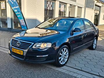Volkswagen Passat 2.0 FSI Highline*1e eig*automaat*dealer on beschikbaar voor biedingen