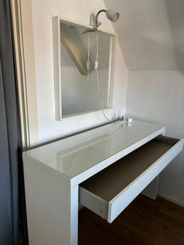 Make-up tafel compleet (Malm Toilettafel wit) beschikbaar voor biedingen