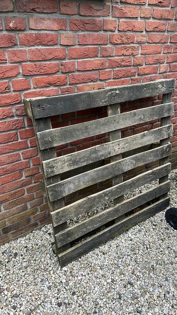 Gratis pallet ophalen in Breda beschikbaar voor biedingen