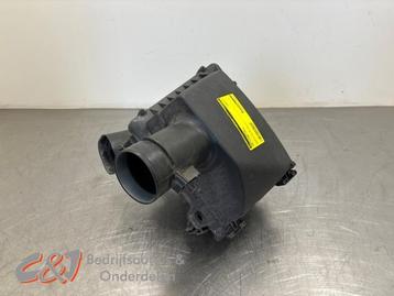 Luchtfilterhuis van een Opel Vivaro beschikbaar voor biedingen