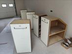 GRATIS! 5x Kast met wieltjes voor schuine wand, Huis en Inrichting, Kasten | Kledingkasten, Ophalen, Overige materialen, Gebruikt
