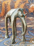 Prachtig zwaar antiek brons olifant beeldje uit Afrika 7 cm., Ophalen of Verzenden