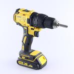 Dewalt DCD777 Boor/Scroefmachine Inc 2 Accus en lader, Doe-het-zelf en Verbouw, Gereedschap | Boormachines, Dewalt, Zo goed als nieuw