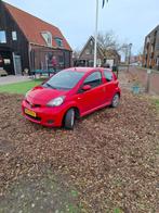 Toyota Aygo 1.0 12V Vvt-i 3DRS MMT 2009 Rood, Auto's, Toyota, Voorwielaandrijving, 4 stoelen, 68 pk, Handgeschakeld