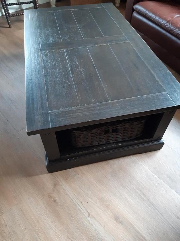 Houten salontafel met opbergruimte, Huis en Inrichting, Tafels | Salontafels, Gebruikt, Minder dan 50 cm, 50 tot 100 cm, 100 tot 150 cm