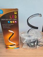 Moderne LED Tafellamp - Nieuw in doos!, Nieuw, Ophalen of Verzenden, Minder dan 100 cm, Modern