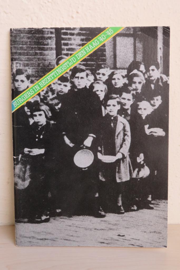 Museum van Onderwijs (1980). Burgers in Bezettingstijd, Boeken, Catalogussen en Folders, Gelezen, Catalogus, Ophalen of Verzenden