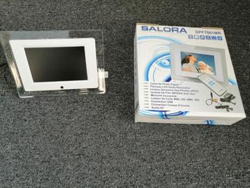 Nieuwe digitale fotolijst Salora DPF7001MR beschikbaar voor biedingen