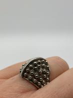 B37 Prachtige zilveren ring brutalist maat 19, Ophalen of Verzenden, Zilver, Ring
