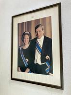 Portret van Beatrix en Claus in lijst 50,5 x 65,5 cm, Antiek en Kunst, Kunst | Tekeningen en Foto's, Ophalen