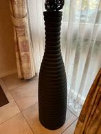 Zwart geribbelde Ikea vaas 90 cm hoog met rotan bolpluimen, Huis en Inrichting, Woonaccessoires | Vazen, Ophalen, Gebruikt, Zwart