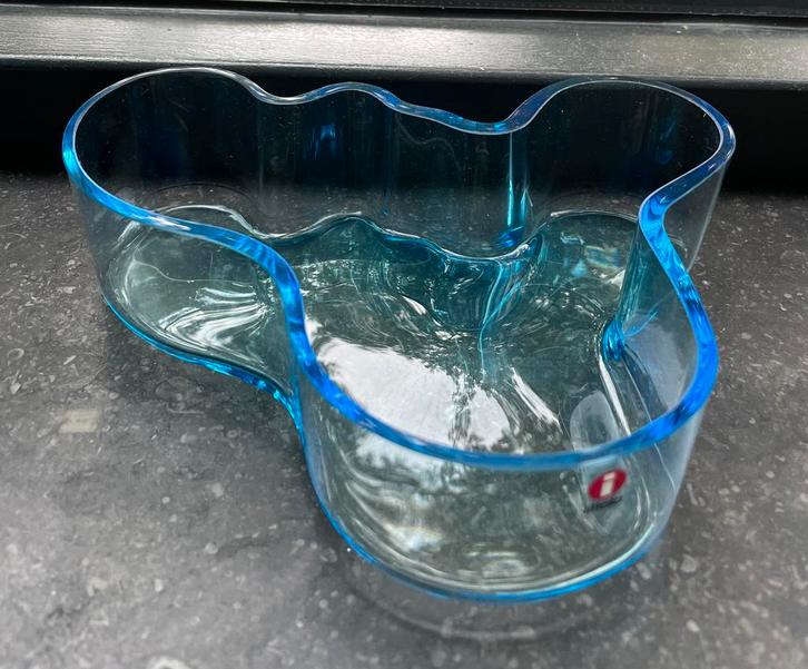 Iittala grote Alvar Aalto grote schaal blauw 50x195mm, Antiek en Kunst, Antiek | Glas en Kristal, Ophalen of Verzenden