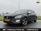 Volvo V60 1.6 T3 R-Design Automaat Cruise Navi Trekhaak, Auto's, Volvo, Zwart, 4 cilinders, 150 pk, Zwart