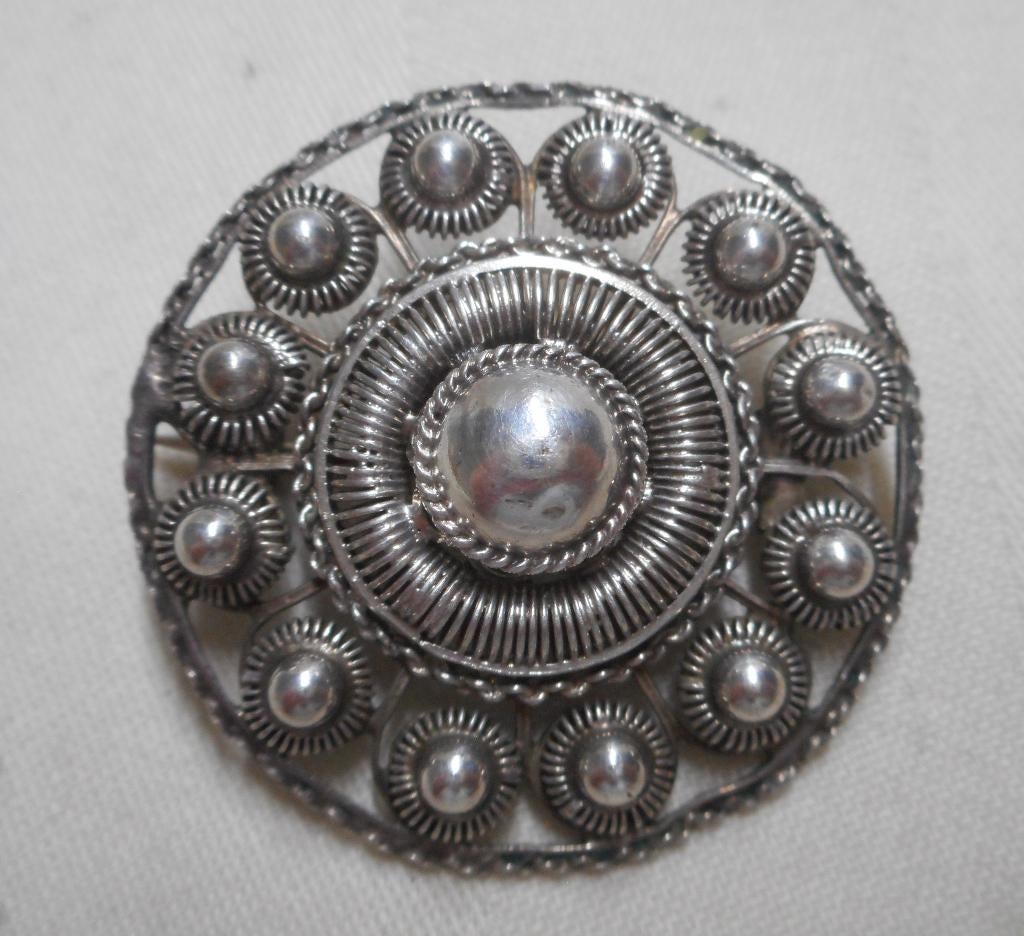 Zilveren antieke Zeeuwse knop broche nr.1223, Sieraden, Tassen en Uiterlijk, Antieke sieraden, Verzenden, Zilver, Broche