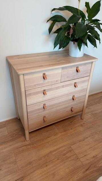 BJÖRKSNÄS Set: Ladekast + 2 Nachtkastjes (Berken) beschikbaar voor biedingen