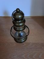een bronskleurige lantaarn in goede staat., Huis en Inrichting, Woonaccessoires | Kandelaars en Kaarsen, Ophalen, Zo goed als nieuw