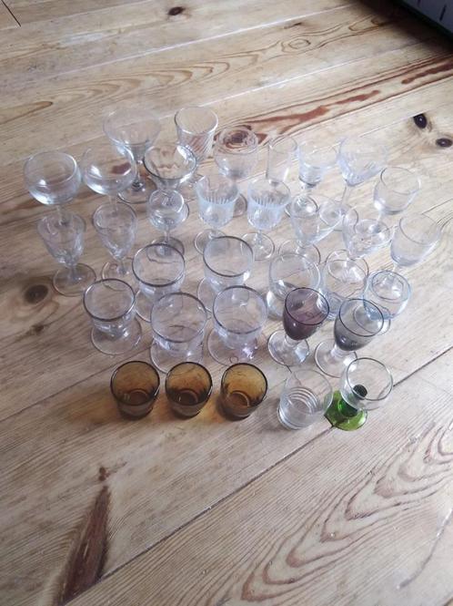 Borrelglaasjes, likeurglaasjes, shotglaasjes. Vintage en ant, Verzamelen, Glas en Borrelglaasjes, Zo goed als nieuw, Borrel- of Shotglas