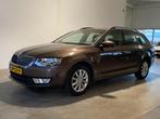Skoda Octavia Combi 1.4 TSI 150PK Navi Leder Trekhaak, Voorwielaandrijving, Gebruikt, Euro 6, 4 cilinders