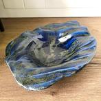 Vintage Blauw keramieken schaal glazuurd, Huis en Inrichting, Woonaccessoires | Schalen en Manden, Gebruikt, Porselein of Keramiek