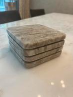 Chique onderzetters van stone in tijdloze taupe tint, Ophalen of Verzenden, Zo goed als nieuw, Glas of Kopje