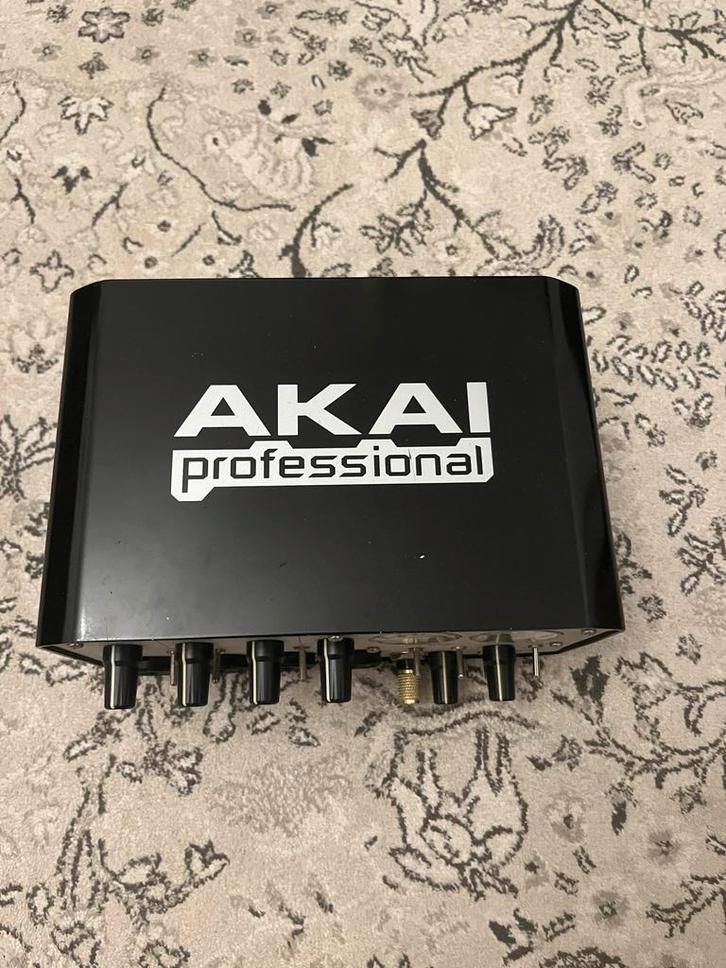 Black Akai EIE pro USB audio interface, Muziek en Instrumenten, Effecten, Zo goed als nieuw, Ophalen of Verzenden