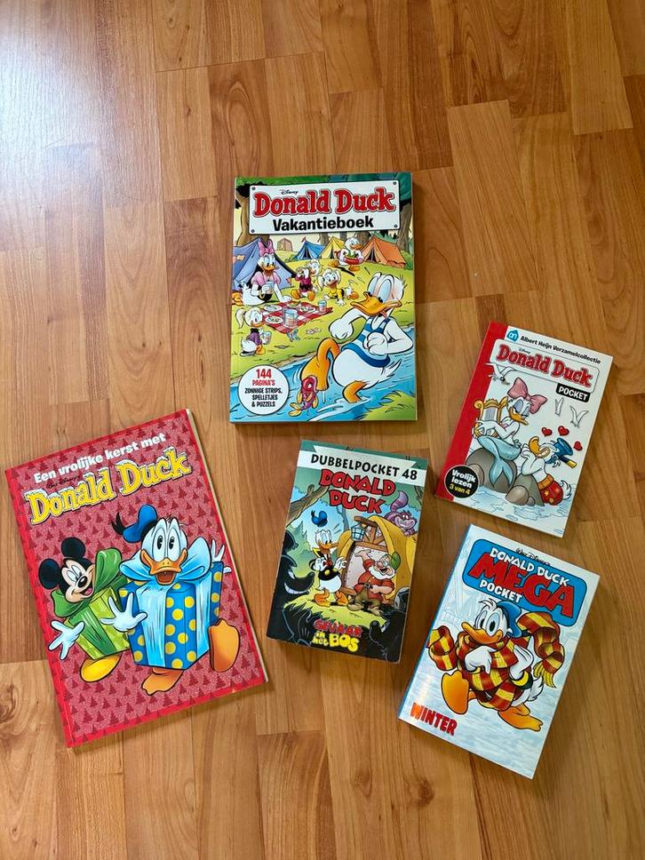 Donald Duck Collectie - stripboeken, vakantieboeken en meer, Boeken, Stripboeken, Zo goed als nieuw, Meerdere stripboeken, Ophalen of Verzenden