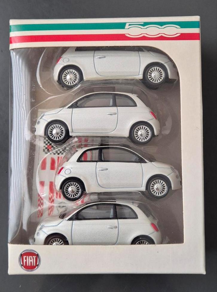 Fiat Nuova 500 (set van 4), 1:64 3 inches (Norev), zeldzaam, Hobby en Vrije tijd, Modelauto's | Overige schalen, Zo goed als nieuw