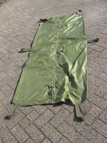 waterafstotende zakken legerzakken body bags army goods  beschikbaar voor biedingen