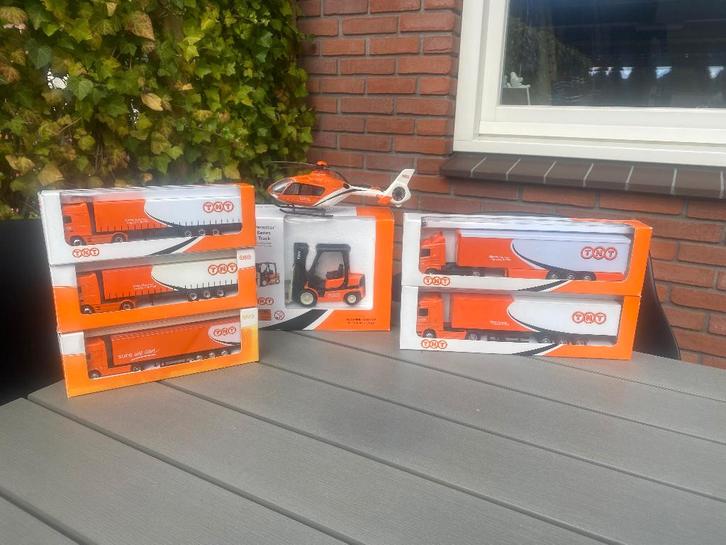 Schaalmodel auto's van TNT  jaar 2000, Verzamelen, Automerken, Motoren en Formule 1, Nieuw, Auto's, Ophalen of Verzenden