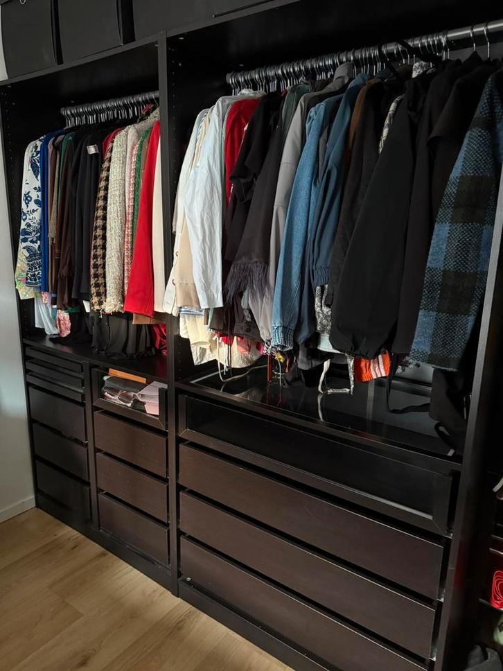 IKEA PAX kledingkast – bruin/zwart – zeer compleet, Huis en Inrichting, Kasten | Kledingkasten, Zo goed als nieuw, 200 cm of meer