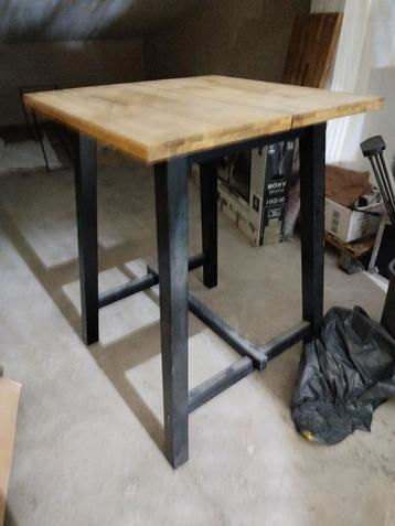 Statafel, bartafel gratis ophalen  beschikbaar voor biedingen