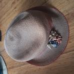 Oude dames hoed, Kleding | Dames, Hoeden en Petten, Ophalen of Verzenden, Zo goed als nieuw, One size fits all