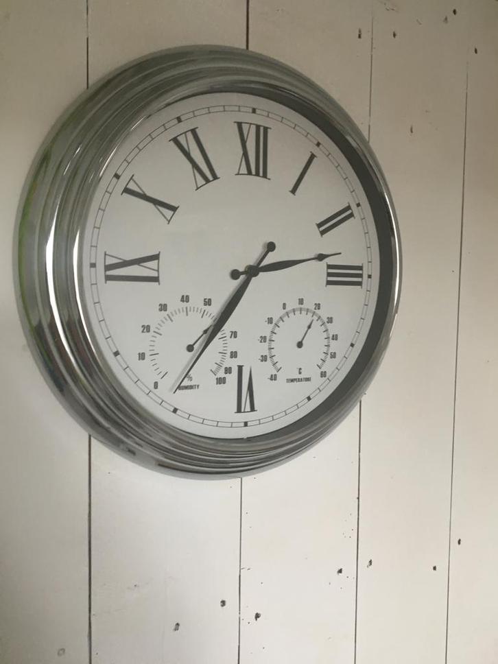 Wandklok, Huis en Inrichting, Woonaccessoires | Klokken, Zo goed als nieuw, Wandklok, Analoog, Ophalen