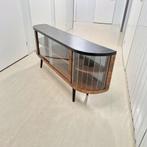 VINTAGE vitrinekast/dressoir met spieg uit de jaren 60' Nell, Huis en Inrichting, Kasten | Vitrinekasten, Gebruikt, Ntp, Minder dan 100 cm