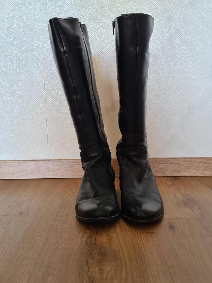 Zwarte leren dames laarzen - maat 40, Kleding | Dames, Schoenen, Gedragen, Hoge laarzen, Zwart, Ophalen