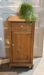 Brocante nachtkastje - kastje - grenen, Ophalen, Zo goed als nieuw, Minder dan 45 cm, 70 cm of meer