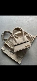 Jacquemus the medium chiquito bag, Sieraden, Tassen en Uiterlijk, Tassen | Damestassen, Ophalen of Verzenden, Nieuw, Beige, Avondtasje