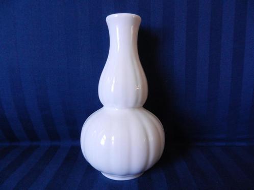 Wit aardewerk kalebasvormige vaas Velsen Sassenheim h. 23 cm, Antiek en Kunst, Antiek | Keramiek en Aardewerk, Ophalen of Verzenden