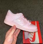 Nike Dunk Low Prism Pink (GS) maat 36 en 36,5, Ophalen of Verzenden, Zo goed als nieuw, Overige kleuren