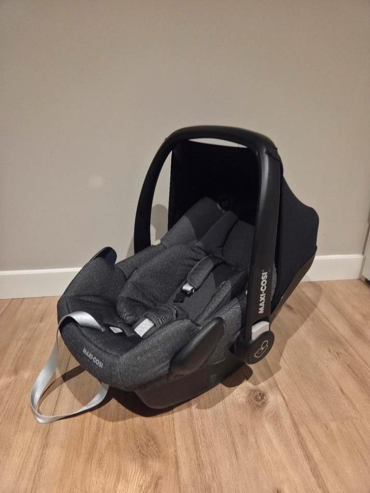 Maxi-Cosi Rock i-Size + FamilyFix Base + Spiegel, Kinderen en Baby's, Autostoeltjes, Gebruikt, Maxi-Cosi, 0 t/m 13 kg, Isofix