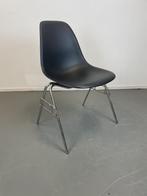 1x Vitra Eames DSX Stoel Zwart, Ophalen of Verzenden, Zo goed als nieuw, Zwart, Metaal