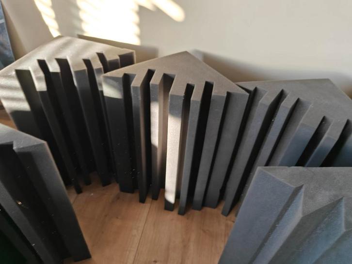 Auralex Bass Traps - 6 stuks, Muziek en Instrumenten, Soundmodules, Gebruikt, Overige merken, Ophalen